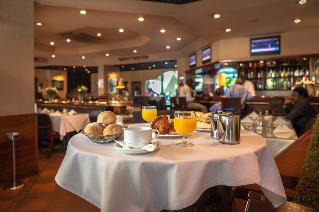 Cafe De Rome Ξενοδοχείο Ντακάρ Εξωτερικό φωτογραφία