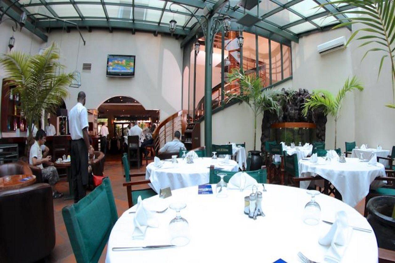 Cafe De Rome Ξενοδοχείο Ντακάρ Εξωτερικό φωτογραφία